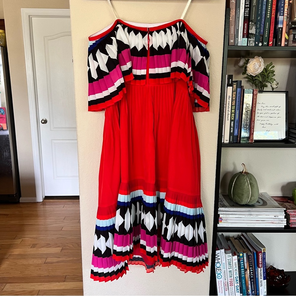 Red Strapless Patterned Dress - image 3